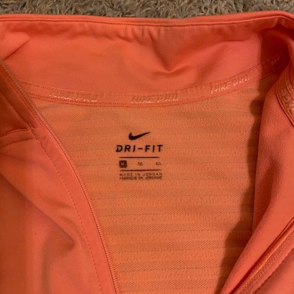 Nike long sleeve half-zip dri-fit performance pull over - Picture 3 of 3